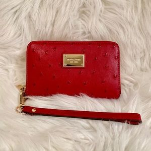 Michael Kors Bags - MICHAEL KORS Wristlet Michael Kors Bags - MICHAEL KORS Wristlet